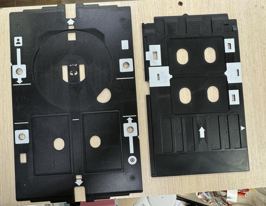Лоток для друку ПВХ-карт на принтерах Epson