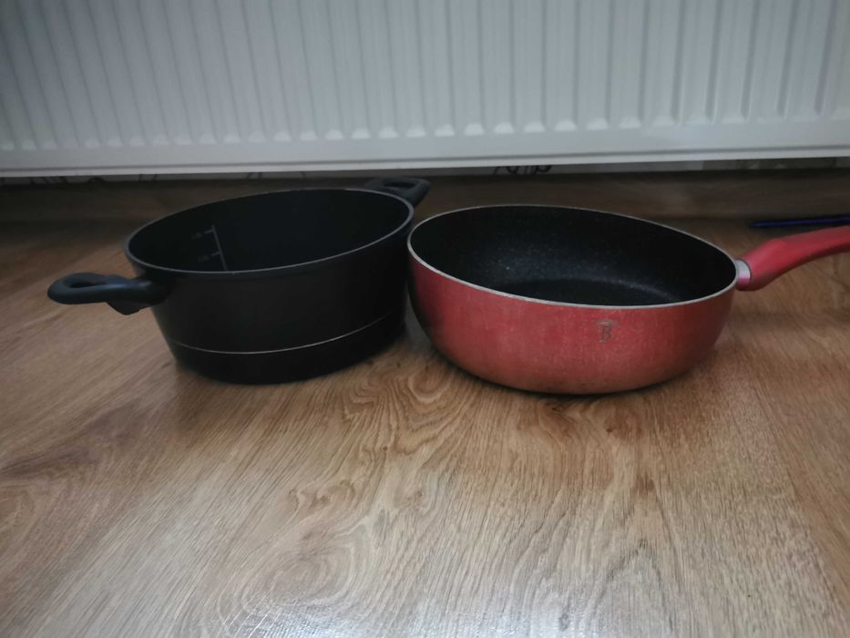 Zestaw kuchenny, używany 5 szt. z aluminium do indukcji. Sprzedam :