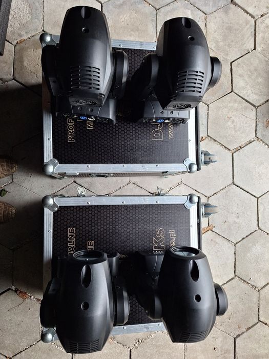 4 Głowice ADJ Focus Spot 2X + 2 casy na kołach