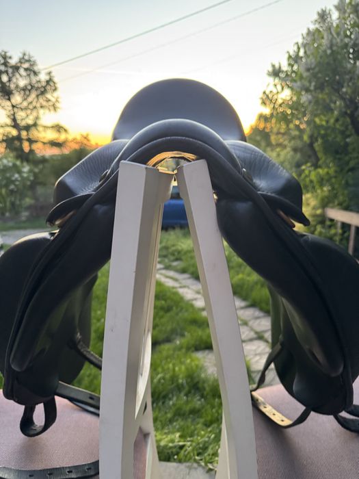 Siodło ujeżdżeniowe 16,5 cala