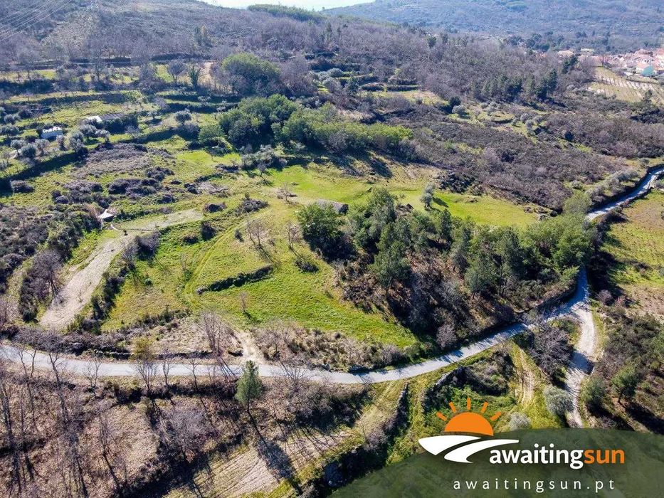 Quinta com casa e água – 1 hectare natureza Serra da Estrela