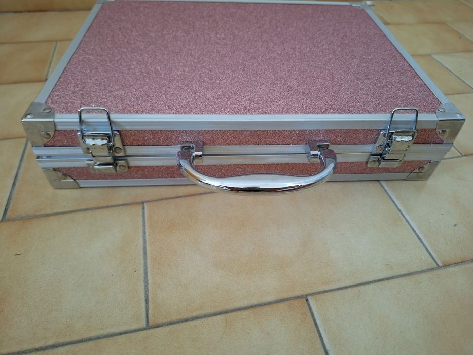 Large Makeup Box / Case64286328861569120