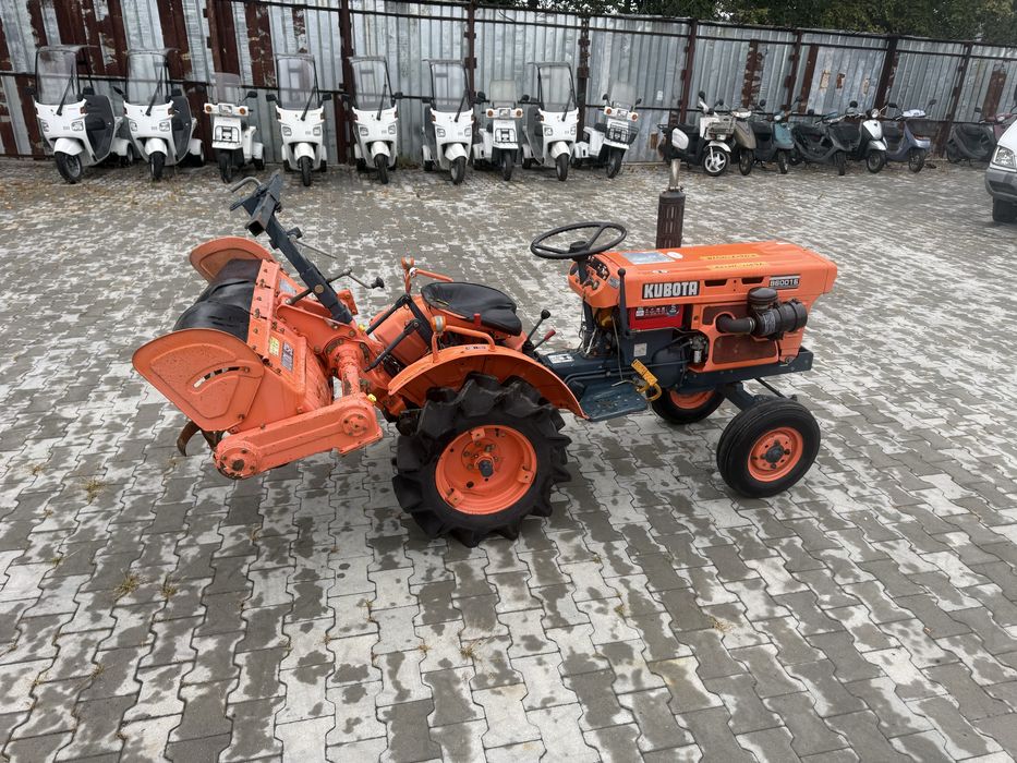 Японський трактор Kubota B6001