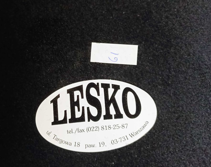 Nowy czarny kaszkiet męski