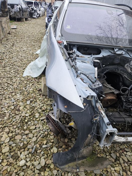 Крило БМВ Е90 Е91 BMW E90 E91 Крилья праве переднє Розборка Шрот