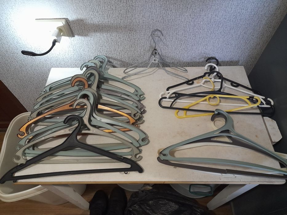 Вешалки, тремпеля 20шт