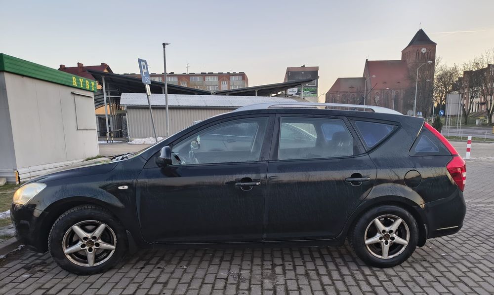 Kia cee.d 1.4b +gaz kombi z 2009r