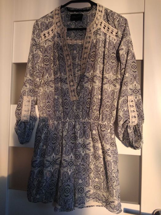 kombinezon z krótkimi spodenkami