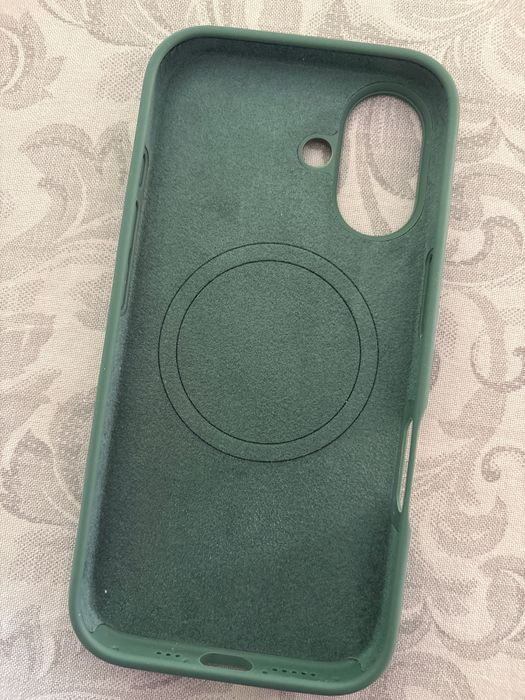 Capa Verde Silicone Iphone 16