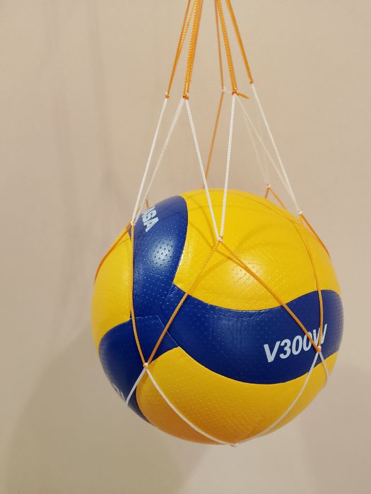 НОВІ волейбольні м'ячі MIKASA V300W Molten V5M5000