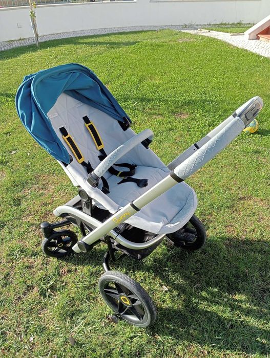 Carrinho de passeio Quinny VNC