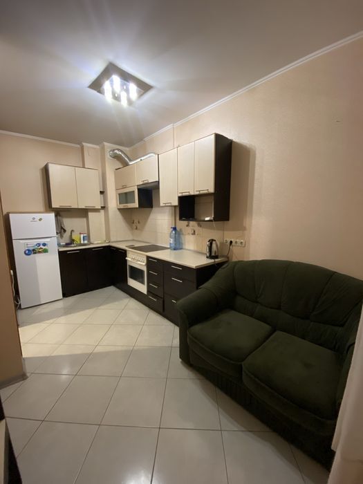 Посуточно квартира, СитиЦентр, пр-т Небесной Сотни, Киевский Р-н