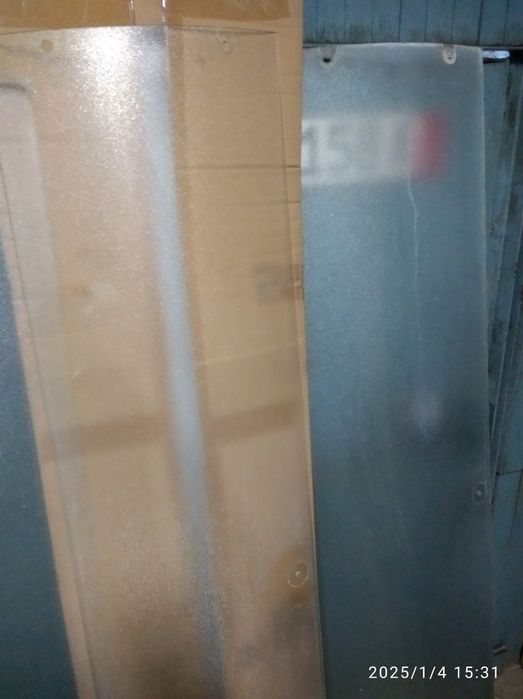 Продам скляні двері до душевої