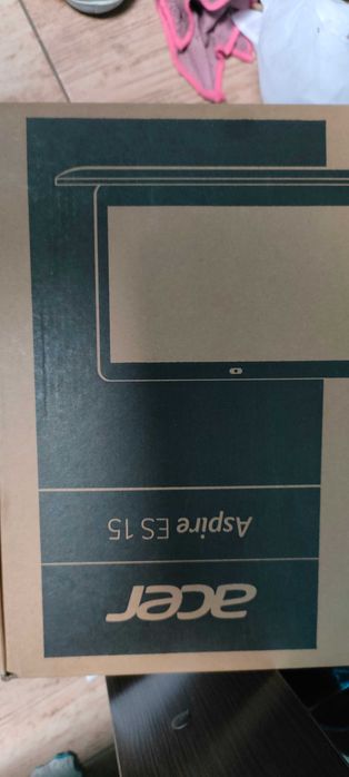 Acer laptopa ES 15