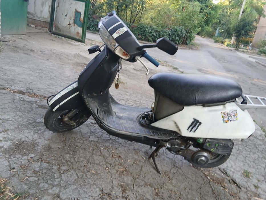 Скутер Хонда леад 90 2 тактний !