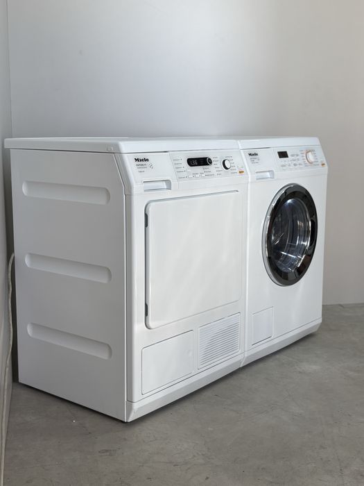 Комплект Miele W 5967 + T 8861 WP пральна та сушильна машина, 8 кг, тепловий насос, Німеччин