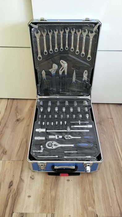 Zestaw narzędzi Tresko, skrzynka narzędziowa