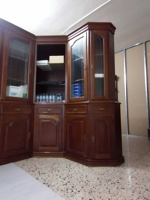 Aparador Cristaleira de Canto