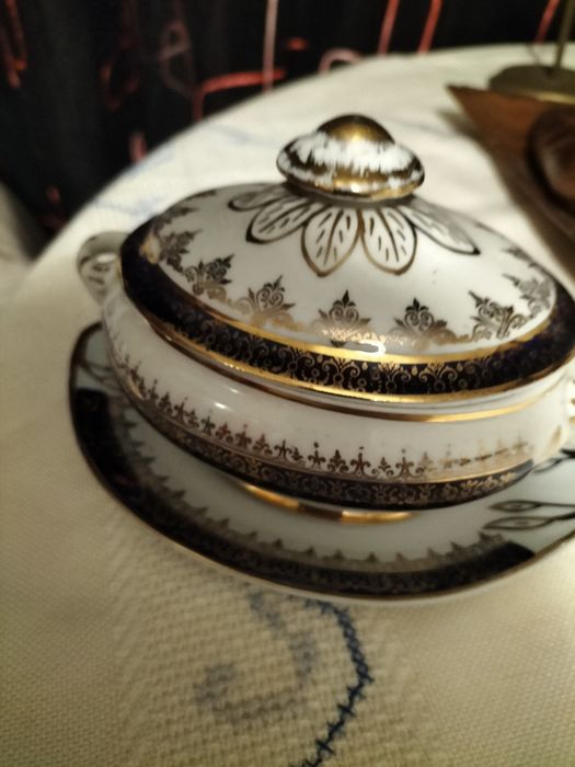 Terrina e travessa em miniatura