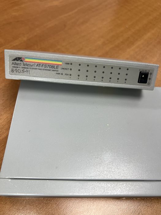 AT FS708LE ethernet switch свич комутатор