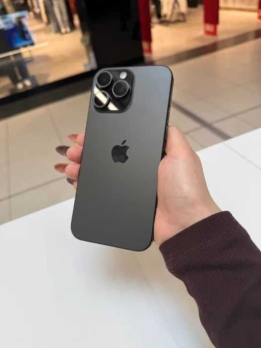 OKAZJA! iPhone 16 Pro 128 GB Black Titanium | Raty 0%