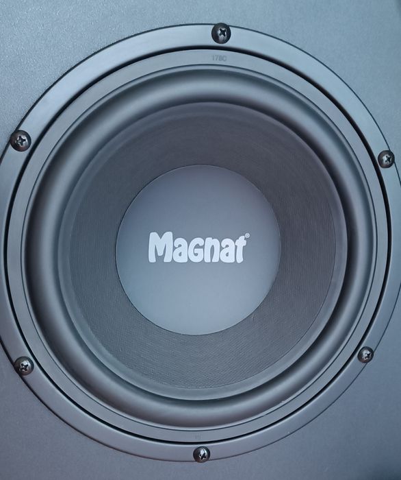 Magnat Symbol 5100A aktywny subwoofer