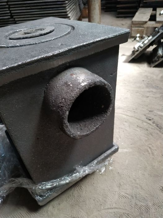 Буржуйка чугунна.піч .