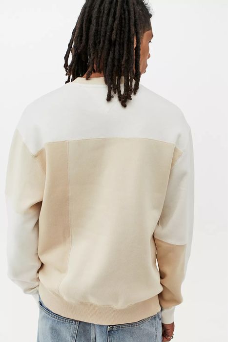 Tommy Hilfiger Ivory Patchwork Crew Neck Sweatshirt- новий , Розмір М