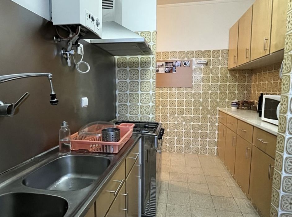 Alugo arrendo Quarto para trabalhador/a avenida marquês de pombal