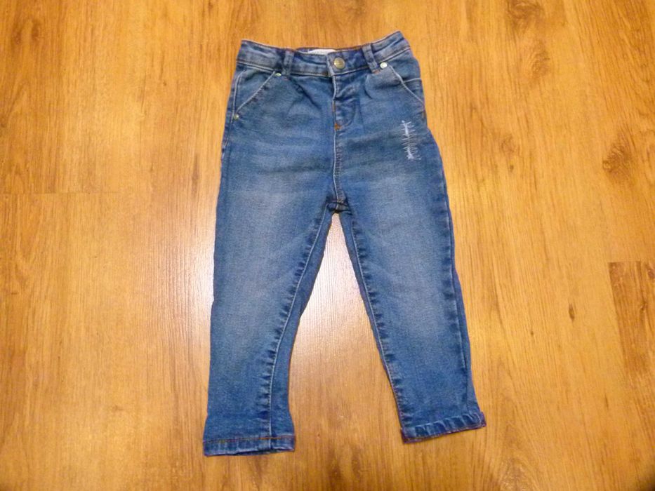 rozm 86 Primark Care spodnie jeans z przetarciami chłopięce