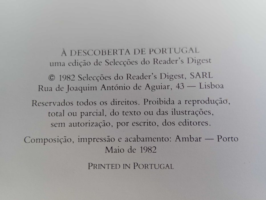 Livro À Descoberta de Portugal