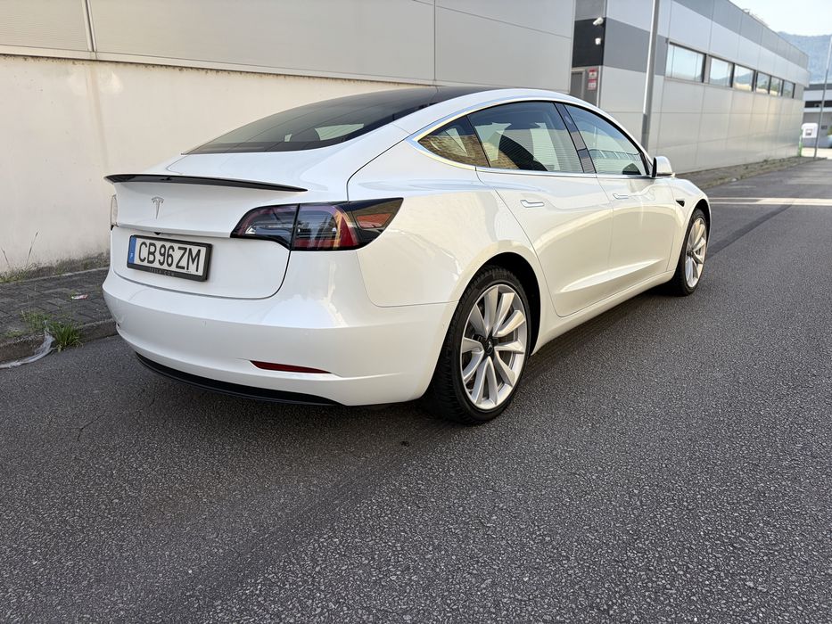 Tesla Model 3 SR+ 325cv