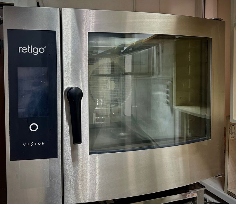 Продам б/у техніку (вертель, фритюр, гриль, холодильник, пароконвектомат)