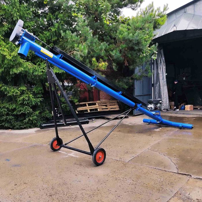 Гвинтовий конвеєр з протруювачем. Шнековый погрузчик. Транспортер