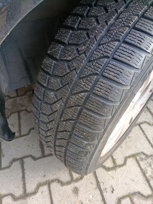 Primera P12 koła 17 bardzo ładne opony zimowe