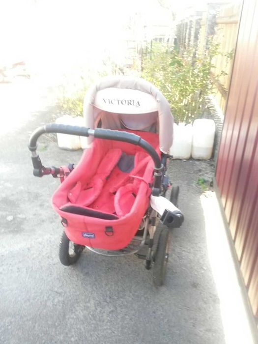 Продам дитячу коляску