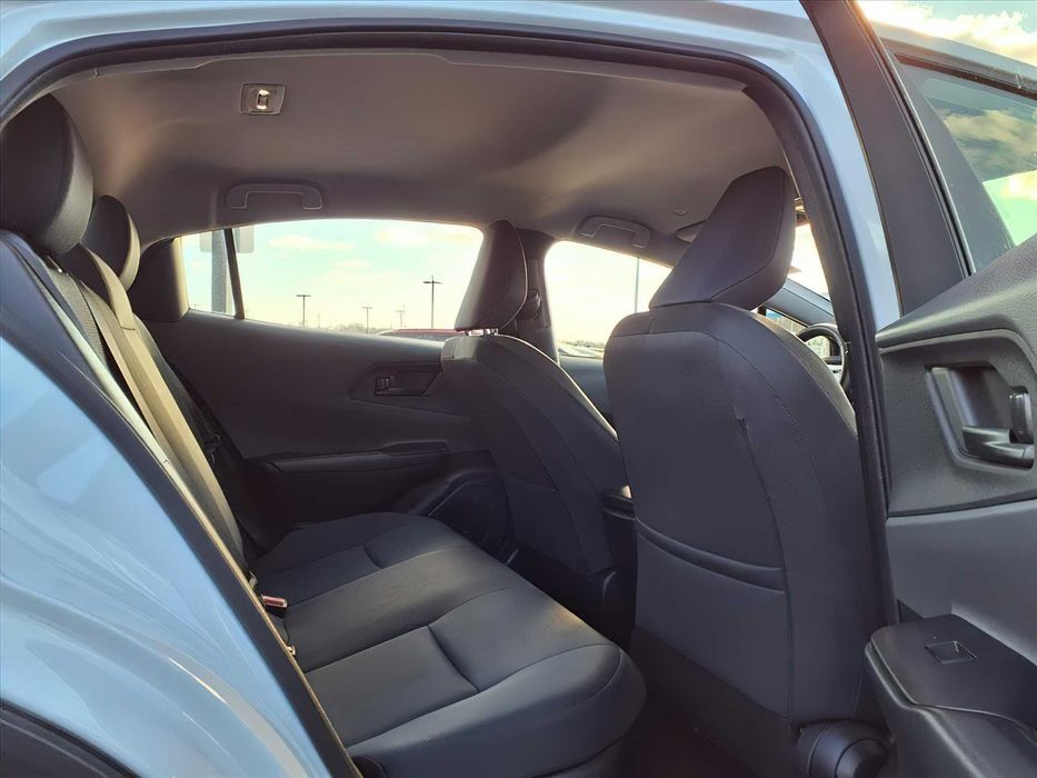 Toyota Prius      2025