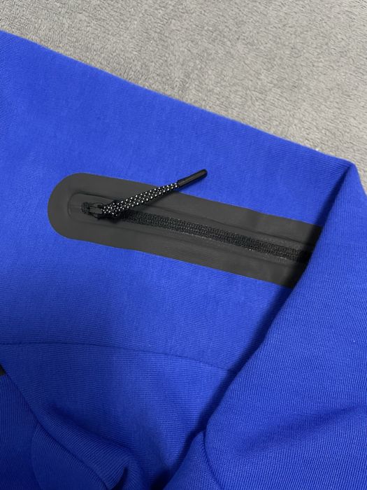 Nike tech-fleece