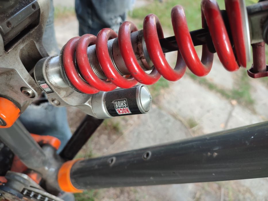 Downhill rower 26" rockshox raceface dartmoor dh full suspension