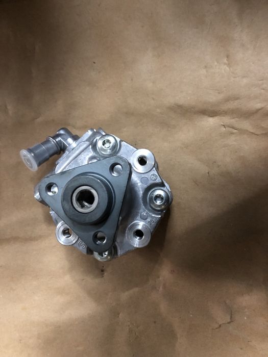 Насос ГУР 7P6422154B VAG  новий оригінал