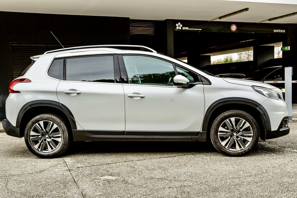 Peugeot 2008 GT Line 1.2 110cv