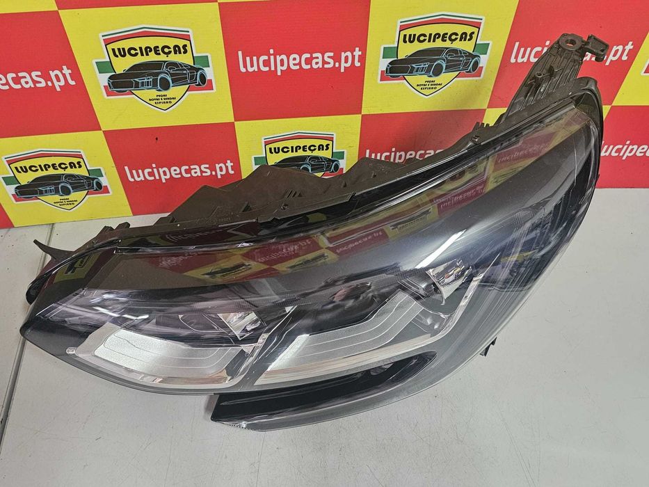 Otica Esquerda Renault Megane IV | 139281