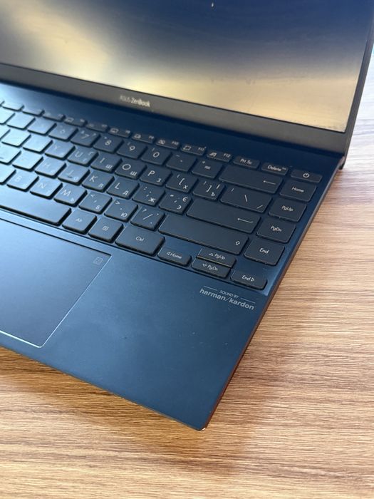 Ноутбук Asus Zen Book