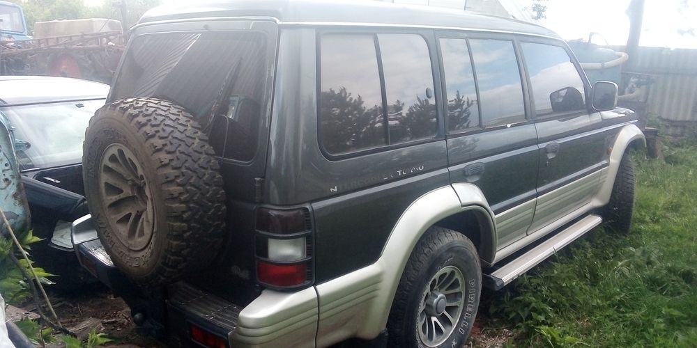 Розборка шрот.  мітсубісі  паджеро 2 шкіряний кожаний  салон pajero 2