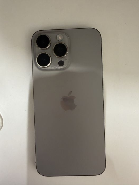 Телефон Iphone 15 pro max 256гб