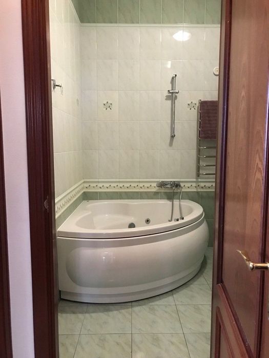 Продаж 3 к квартири Видова Івасюка,12Е Оболонська набережна