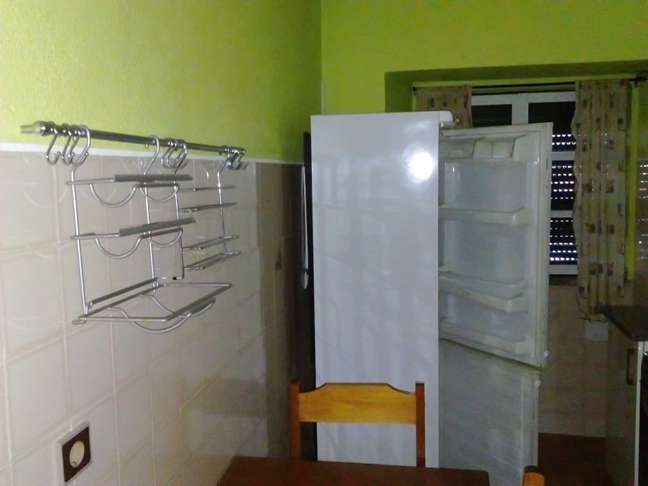Apartamento T2 Arrenda se Seia, Guarda