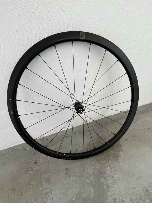Rodas Gravel Carbono Fulcrum Rapid Red Carbon
