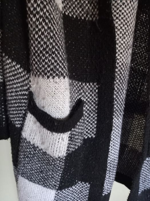 Kardigan Sinsay z kieszeniami