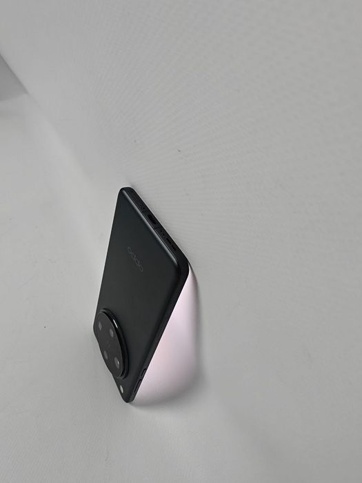 Oppo Find X8 Pro 12/512,Dimensity 9400